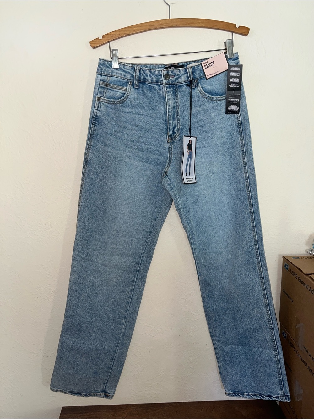 Bcbg 11 cigarette jeans nwt 30 light wash straight
